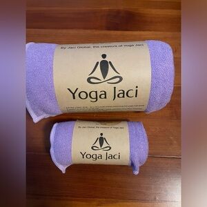Yoga Jaci purple yoga mat towel and matching hand towel set  NEW for hot yoga
